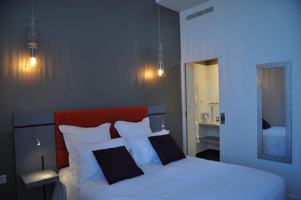 Hotel Les 3 Lieux Les Ponts-de-Cé Esterno foto