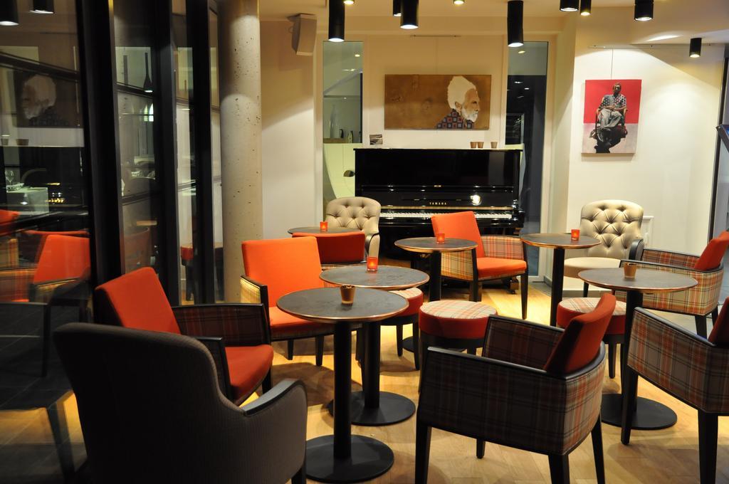 Hotel Les 3 Lieux Les Ponts-de-Cé Esterno foto