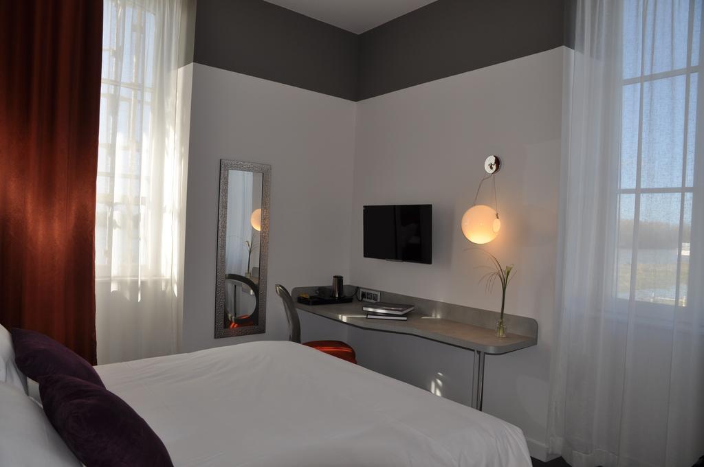 Hotel Les 3 Lieux Les Ponts-de-Cé Camera foto