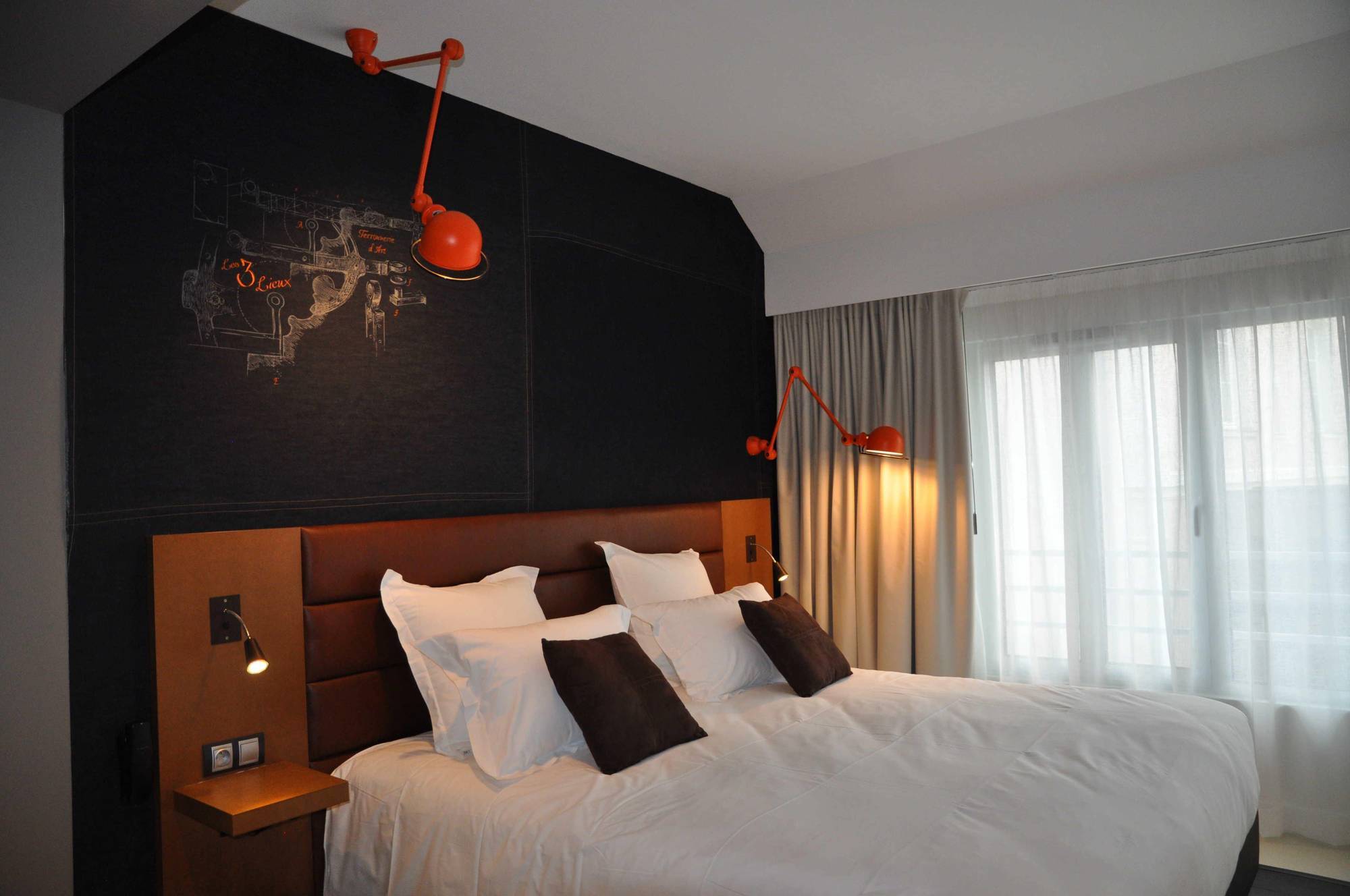 Hotel Les 3 Lieux Les Ponts-de-Cé Esterno foto