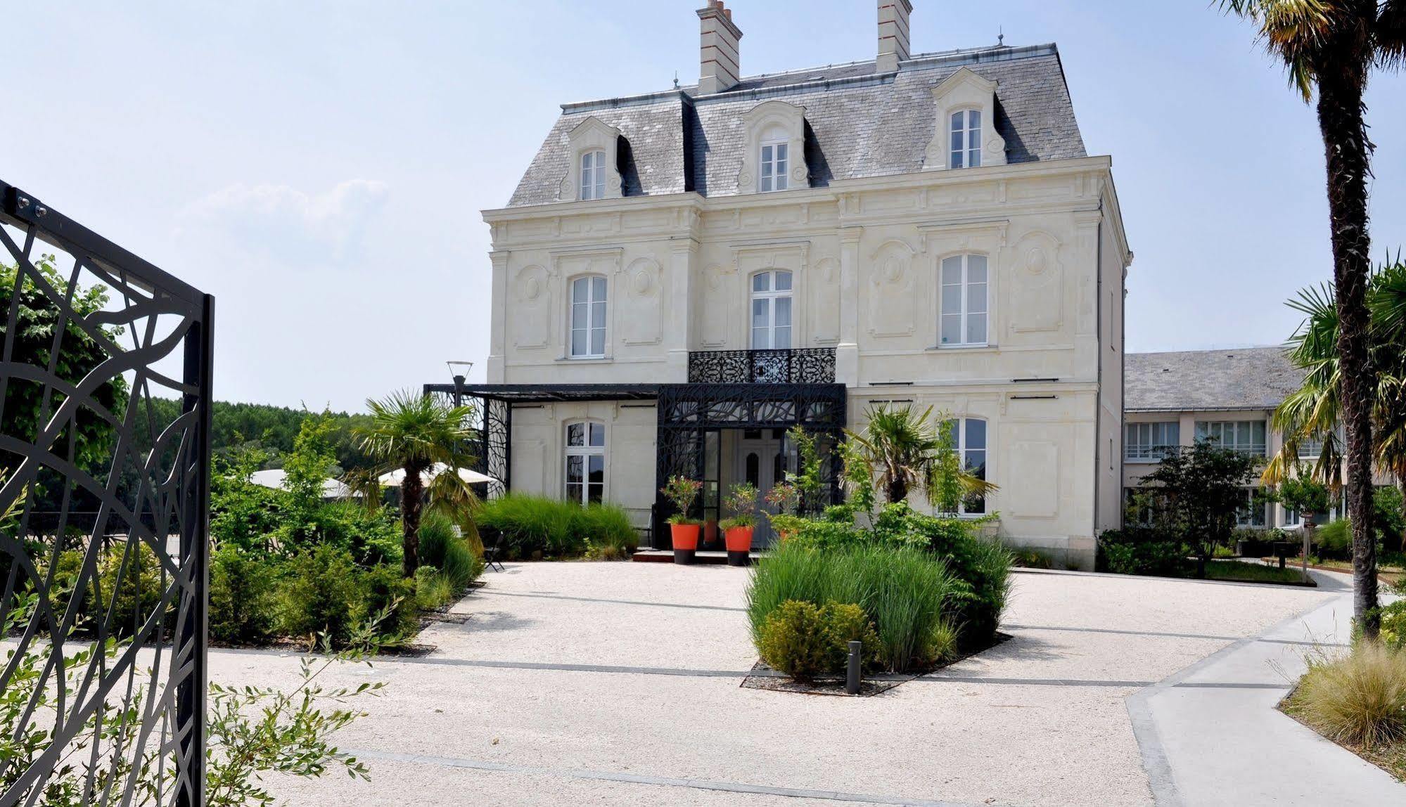 Hotel Les 3 Lieux Les Ponts-de-Cé Esterno foto